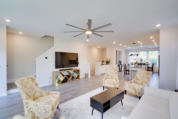 Durham Vacation Rental W/ Community Pools! - Falls Lake State Recreation Area, Wake Forest