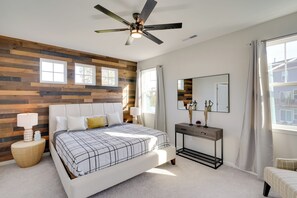 شقة (4 Bedrooms) | المنشأة من الداخل