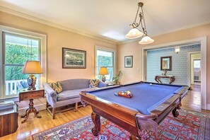 Hús (4 Bedrooms) | Að innan