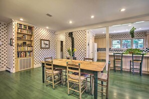 Hús (4 Bedrooms) | Að innan