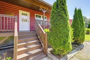 House (1 Bedroom) | Interior - 'bird's Nest' at Ela Camp: A Hidden Gem of Bryson! (Bryson City)