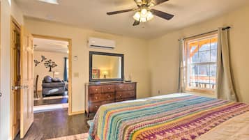 House (1 Bedroom) | Interior