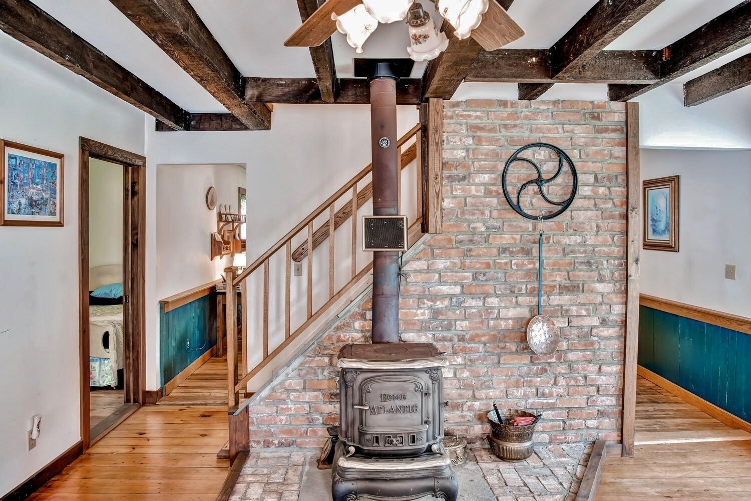 House (3 Bedrooms) | Interior