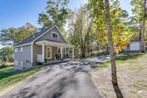 Cottage (2 Bedrooms) | Interior
