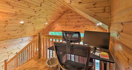 Cozy Boone Cabin w/ Deck: Close to Downtown!