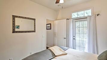 House (2 Bedrooms) | Bahagian dalam