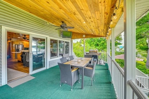 House (4 Bedrooms) | Interior - Lakefront Gloversville Home w/ Beach + Dock! (Gloversville)