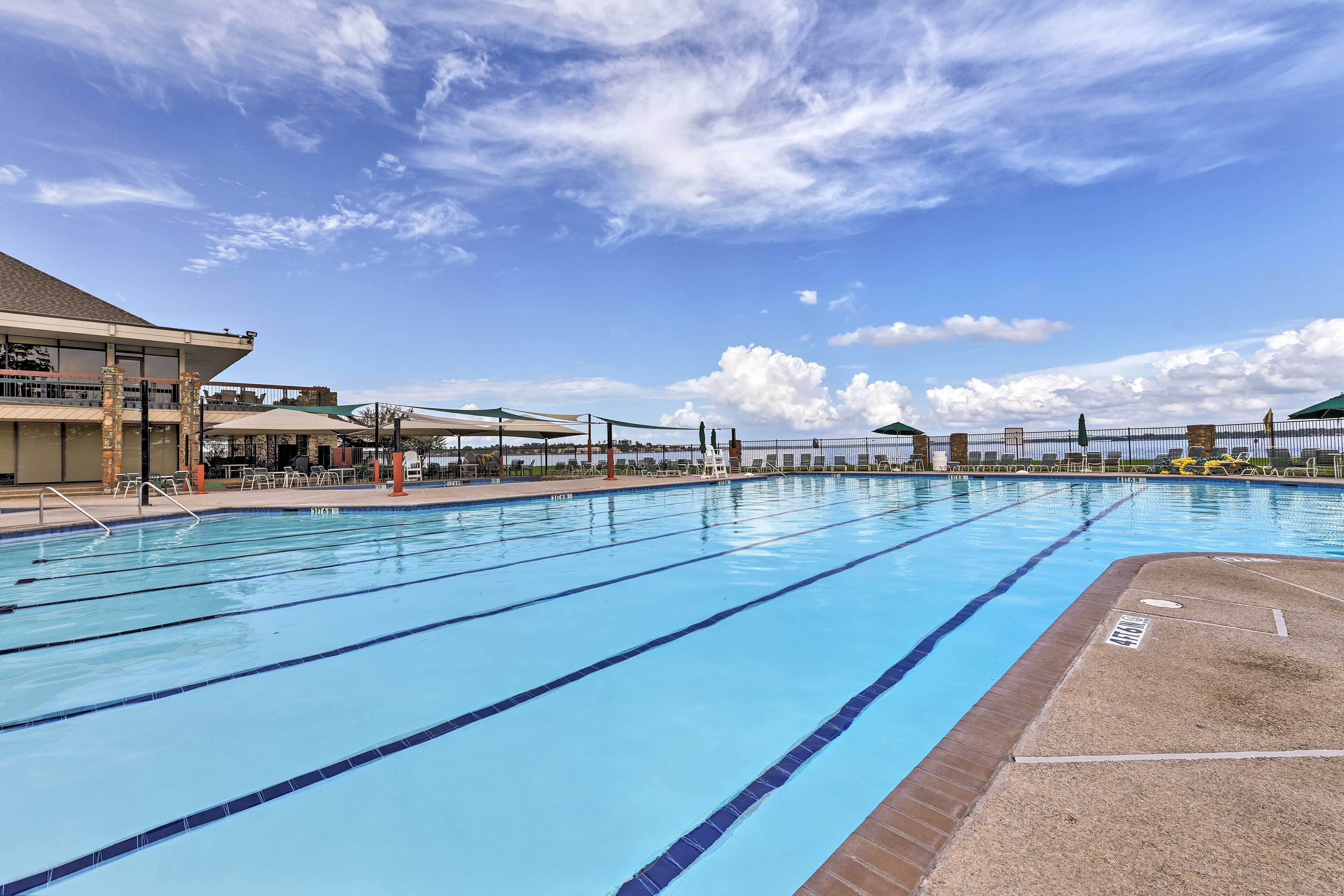 Montgomery Vacation Rental - Walk to Lake Conroe!