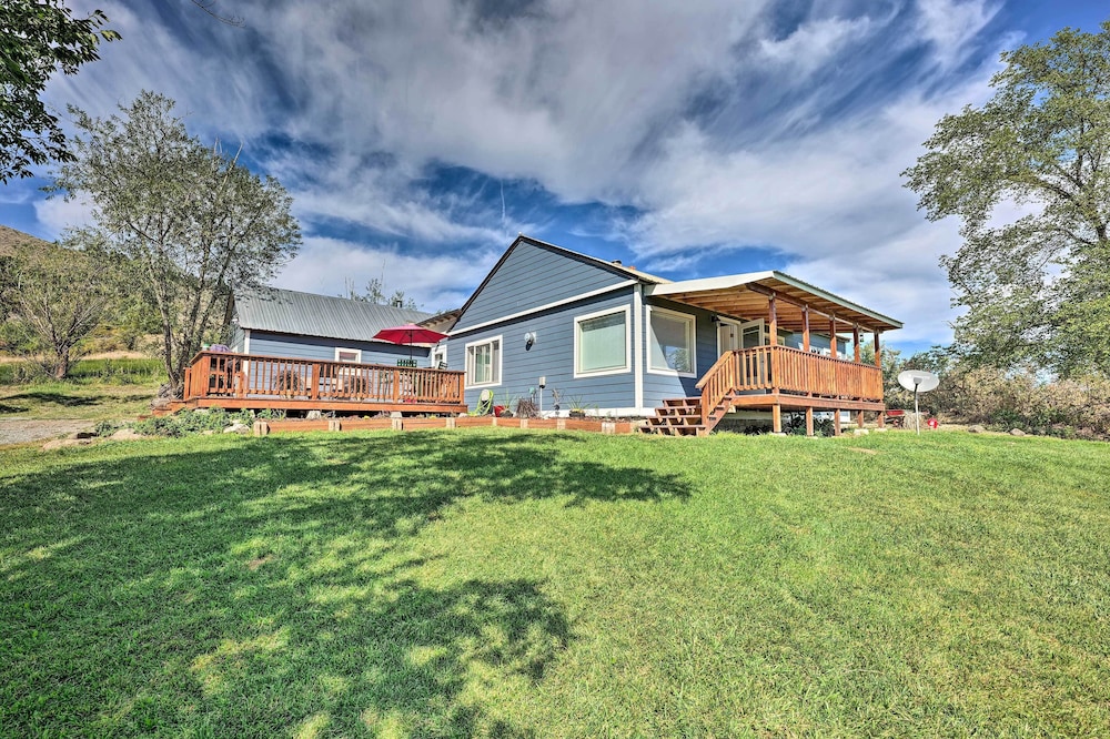 Fisher Springs Home, 12 Mi to Anthony Lake!