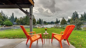Apartment (3 Bedrooms) | Interior - Spacious Apartment on Lake Sawyer w/ Fireplace! (Black Diamond)