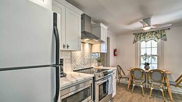 House (1 Bedroom) | Interior