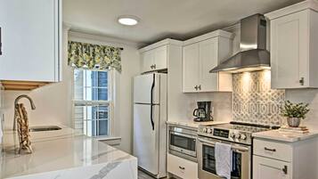 House (1 Bedroom) | Interior