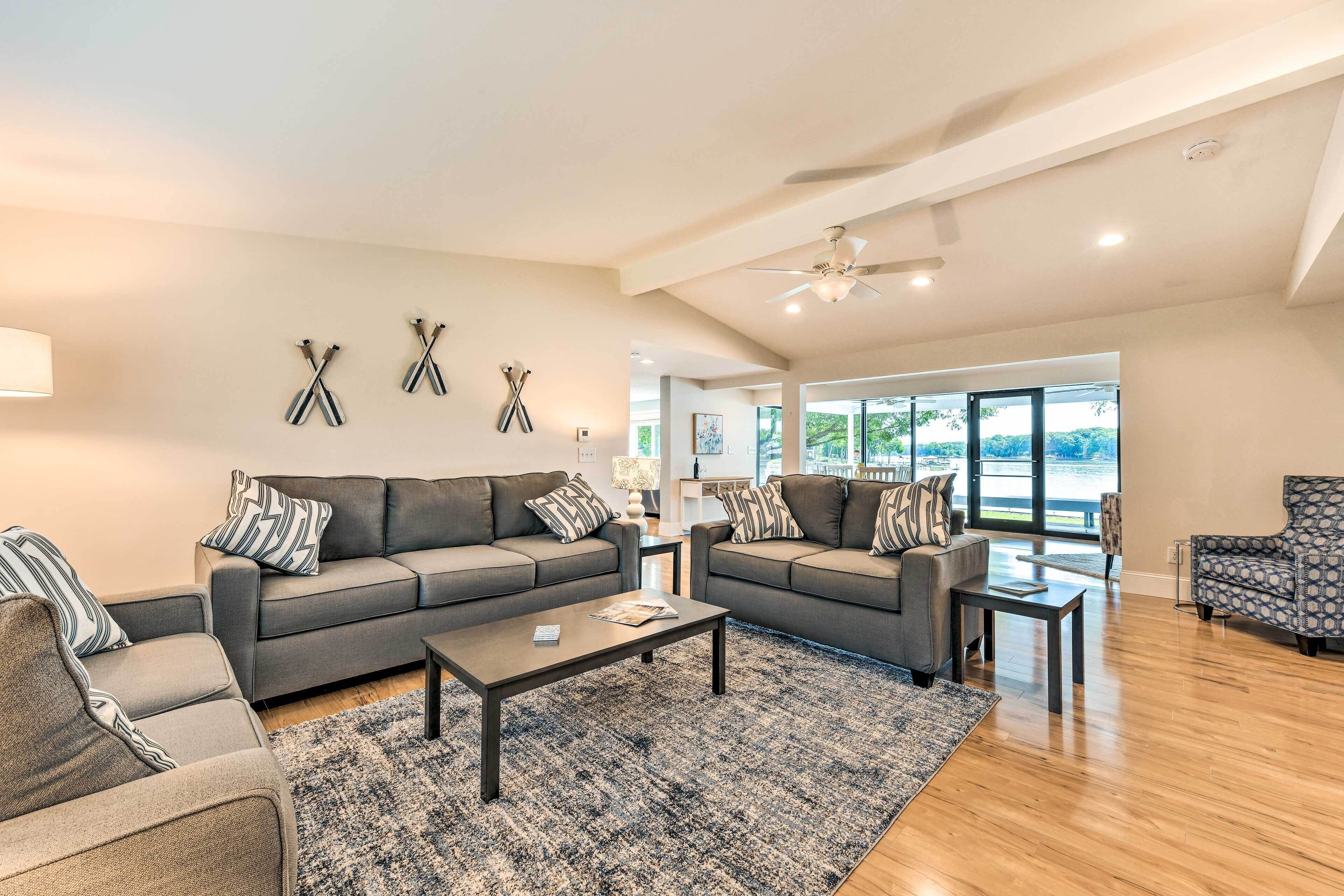 'skipper's Lighthouse' Retreat on Lake Norman