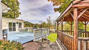 Cottage (2 Bedrooms) | Front of property