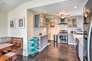 Cottage (2 Bedrooms) | Interior