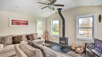 Cottage (2 Bedrooms) | Interior