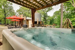 Interior - 2 Mi to Choctaw Landing: 'western Daze' Cabin! (Broken Bow)