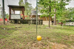 Interior - 2 Mi to Choctaw Landing: 'western Daze' Cabin! (Broken Bow)