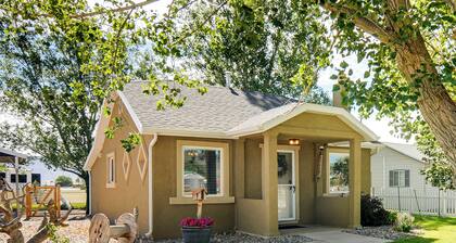 Cozy Farmhouse-style Cottage by Mighty 5 Ntl Parks