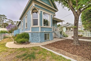 House (3 Bedrooms) | Interior - Charming Santa Paula Home - Walk to Downtown! (Santa Paula)