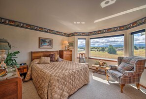 House (3 Bedrooms) | Interior - Charming Sequim House w/ Olympic Peninsula Views! (Sequim)