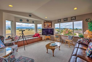 House (3 Bedrooms) | Front of property