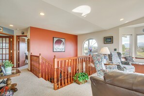 House (3 Bedrooms) | Interior - Charming Sequim House w/ Olympic Peninsula Views! (Sequim)