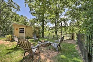 Cottage (2 Bedrooms) | Interior - Cozy Franklin Cottage w/ Waterfront Views! (Franklin)