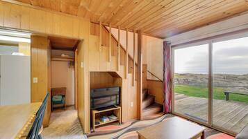 Cottage (2 Bedrooms) | Interior