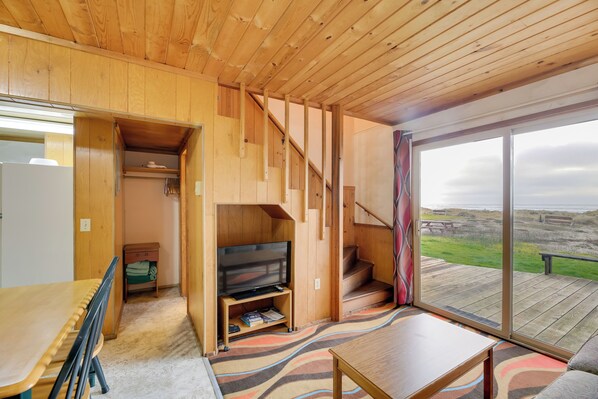 Cottage (2 Bedrooms) | Interior - Sanderling Sea Cottages, Unit 1 With Deck! (Waldport)