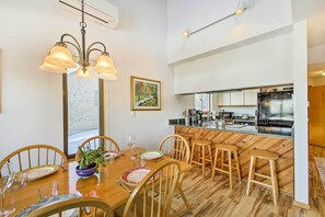 Apartment (3 Bedrooms) | Interior - 3 Mi to Attitash Resort: Condo w/ Mtn Views! (Bartlett)