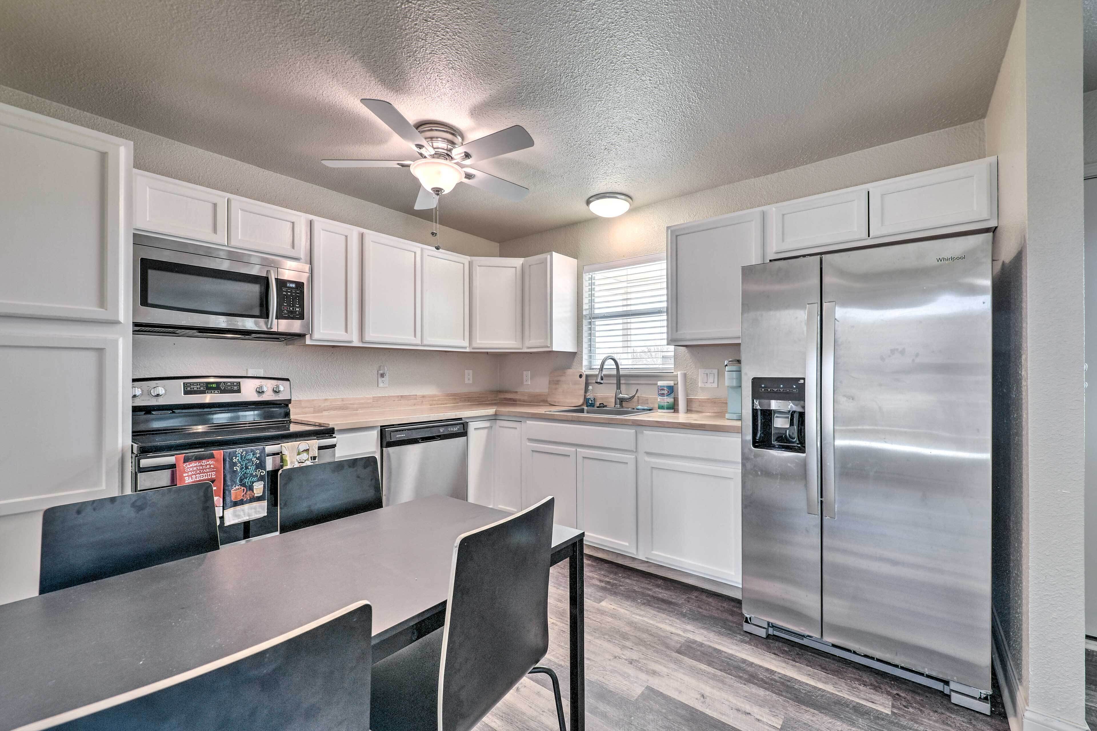 House (2 Bedrooms) | Interior