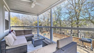 House (2 Bedrooms) | Front of property