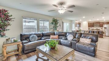 ุงูู
ูุดุฃุฉ ู
ู ุงูุฏุงุฎู