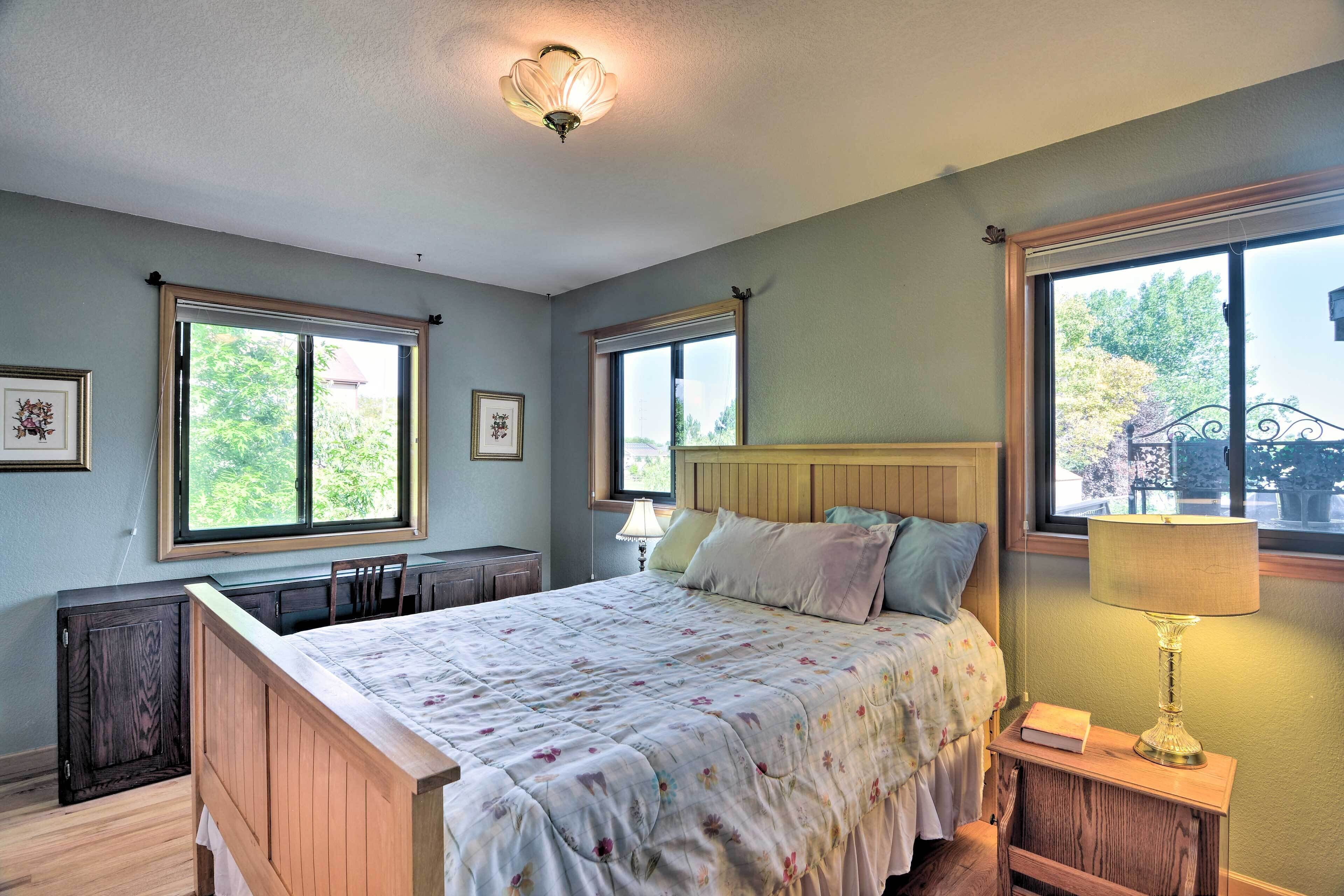 Loveland Guest House w/ Balcony by Boyd Lake