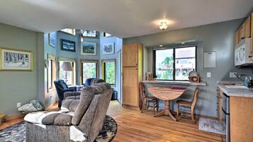 House (1 Bedroom) | Interior