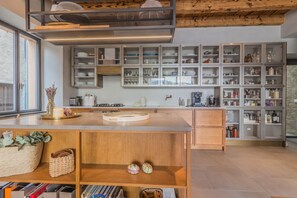 Apartment | Eigene Küche | Herdplatte