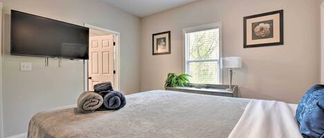 House (5 Bedrooms) | Interior