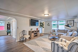 House (3 Bedrooms) | Front of property