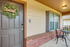 House (3 Bedrooms) | Interior - Pet-friendly Texas Retreat w/ Fenced-in Yard! (Bryan)