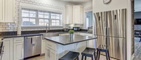 House (6 Bedrooms) | Interior