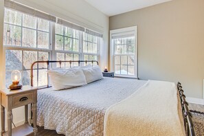 Rumah (6 Bedrooms) | Interior