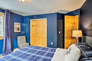 House (5 Bedrooms) | Interior - Secluded Alpine Home in Alma w/ Mountain Views! (Alma)