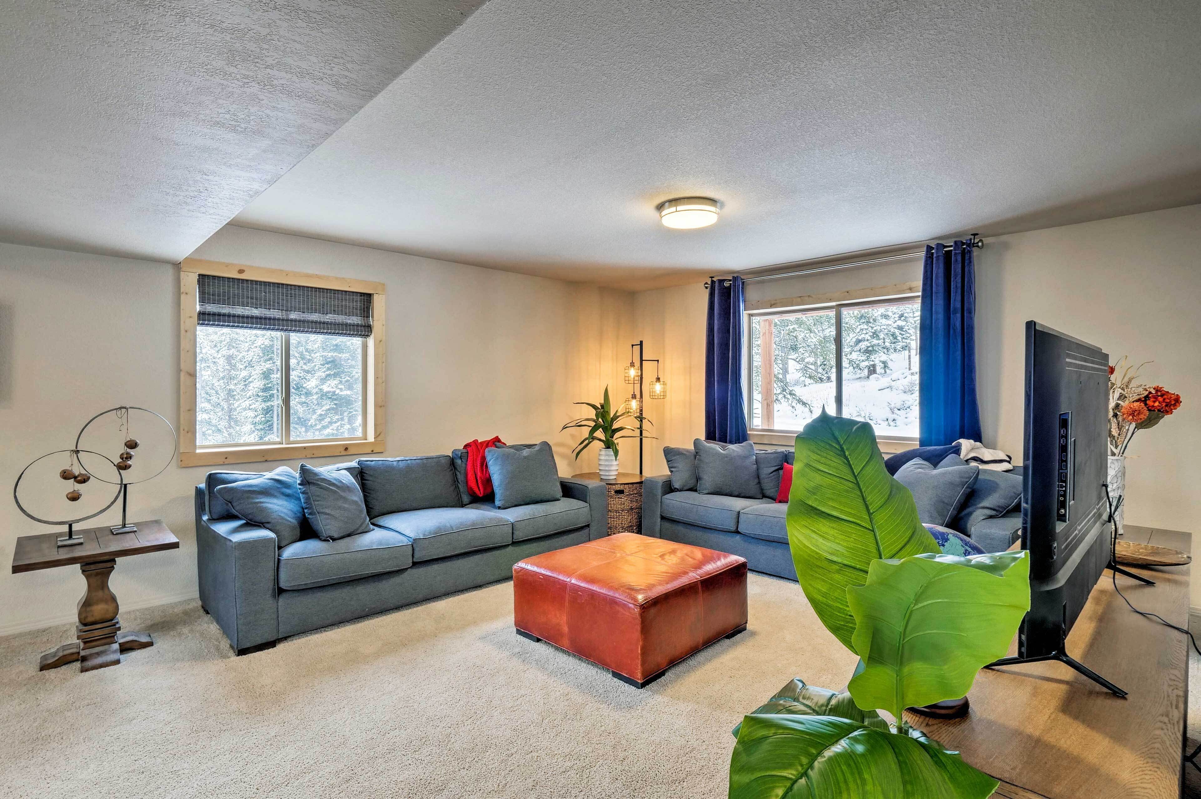 Secluded Mountainside Home W/mt Silverheels Views!