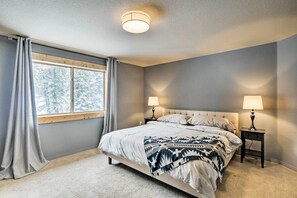 House (5 Bedrooms) | Interior - Secluded Alpine Home in Alma w/ Mountain Views! (Alma)