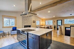 House (5 Bedrooms) | Interior - Secluded Alpine Home in Alma w/ Mountain Views! (Alma)