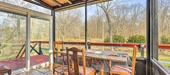 Peaceful Mt Sterling Cabin: Deck & Fire Pit!