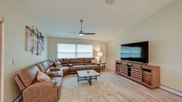 Apartemen (2 Bedrooms) | Bagian depan properti