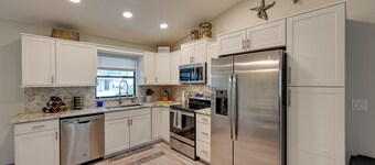 1 Mi to Golf: Sebring Condo w/ Pool Access!