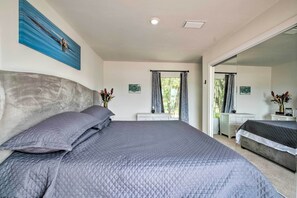Interior - Remodeled Retreat on Homosassa River Canal! (Homosassa)